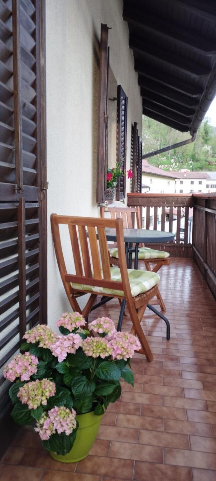 Appartamento Hisa Lescer Kobarid Esterno foto